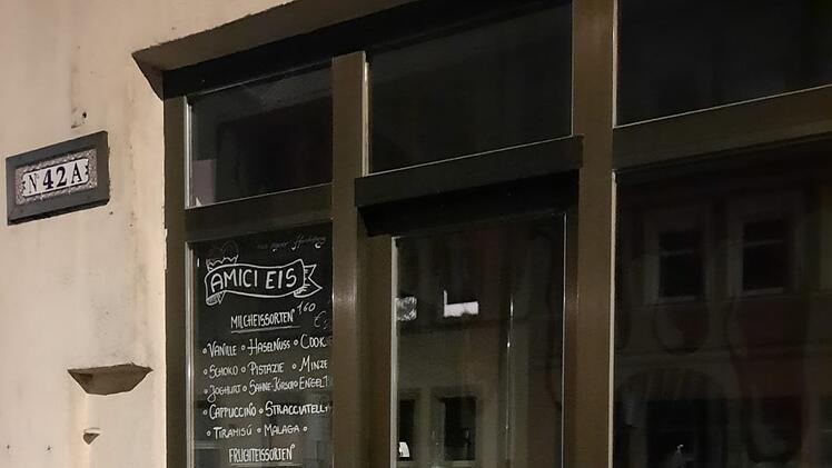 Bamberg: Italienische Brüder eröffnen neue Eisdiele "Amici" - das sind Eissorten und Service