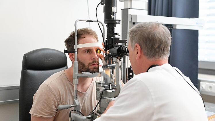 HC Erlangen bereitet sich mit medizinischem Check-up auf neue Handballsaison vor