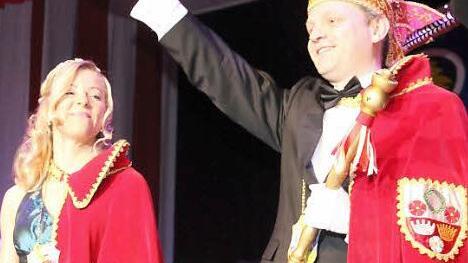 Silke Woletz-Bauer und Andreas Bauer begrüßten das Publikum als Prinzenpaar.