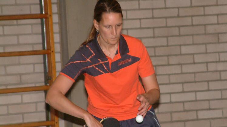 Katja Schreiner vom TTC Wallenfels gewann beim 7:7 in Tiefenlauter zwei Einzel und das Doppel zusammen mit Nina Zeuß. Foto: Hans Franz