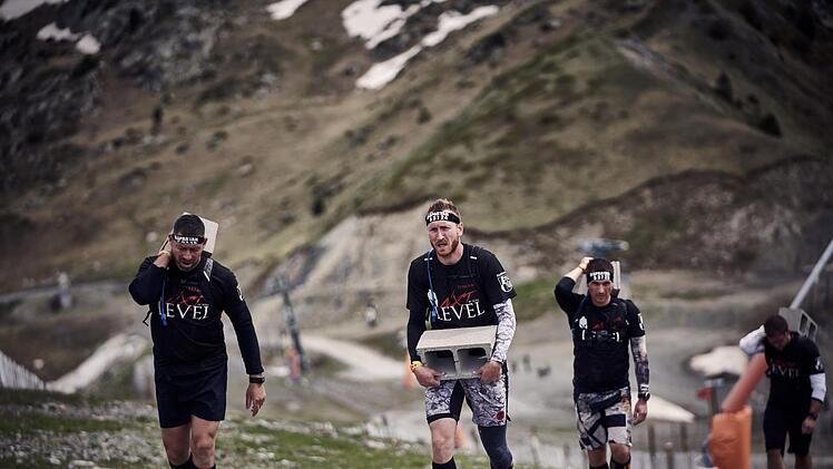 Die Kulmbacher Exremsportler beim SpartanRace in Andorra, wo sie sich dem Ultrabeast über 50 Kilometer stellten.  Foto: Antonio Prado