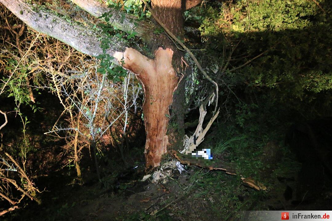 Schweinfurt: Frau und drei Kinder bei Unfall schwer verletzt