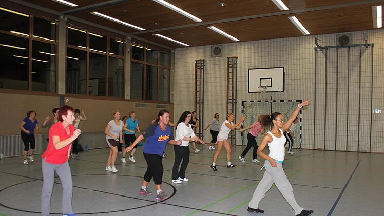 Zumba und Yoga finden bei der DJK Nüdlingen finden aktuell nur als Online-Kurs statt. Foto: Archivbild/Sabine Memmel