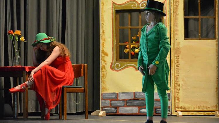 Der Grashüpfer als bester Freund. Foto: Björn Hein