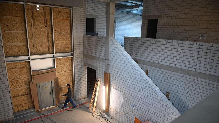 Eindrücke vom neuen Hallstadter Feuerwehrgelände und -Bau.Foto: Ronald Rinklef