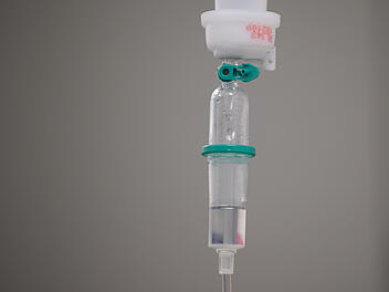 Bundesinstitut warnt vor Drip-Spa-Infusionen