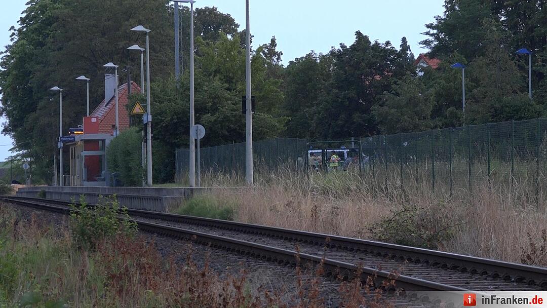 Polizeilicher Schusswaffengebrauch im Landkreis Erlangen-Hoechstadt - Fluechtender richtet sich selbst