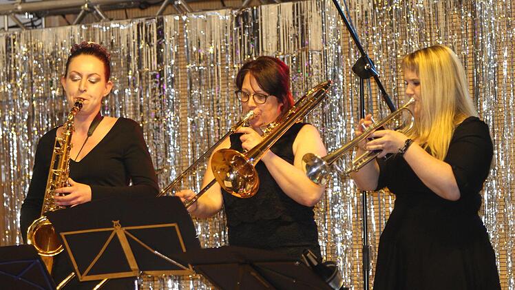 "Frauen-Power" sah man in der Band "Vielschicht".