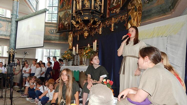 Jugendliche zeigten das Musical "Auf der Suche nach Jesus". Foto: Horst Wunner