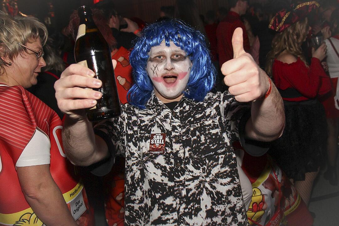 Faschingsparty vom Feinsten in der Stadthalle Stadtsteinach.