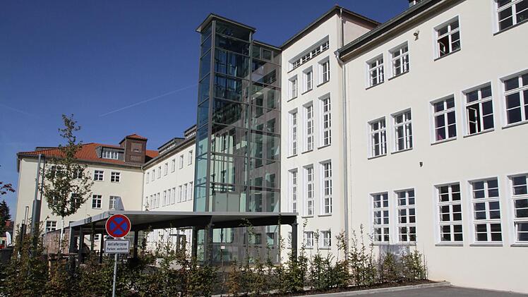 Die Außenansicht des revitalisierten Lindner-Gebäudes in Eggolsheim Foto: Mathias Erlwein