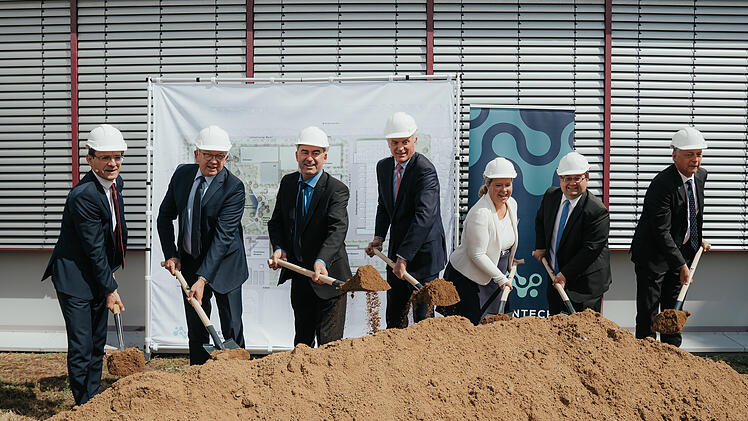 Hallstadt: Grundsteinlegung im Cleantech Innovation Park - Hohe Gäste waren zu Besuch