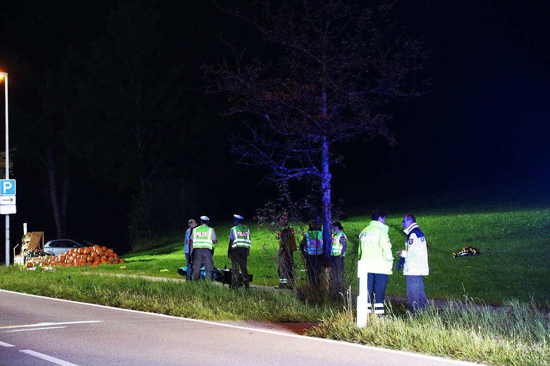 Allgäu: Motorrad schleudert in Familie – Mutter und Sohn sterben