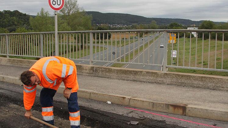 Sanierung der Brücke Theodor-Heuss-Allee/Vorwerkstraße. Foto: Jürgen Gärtner