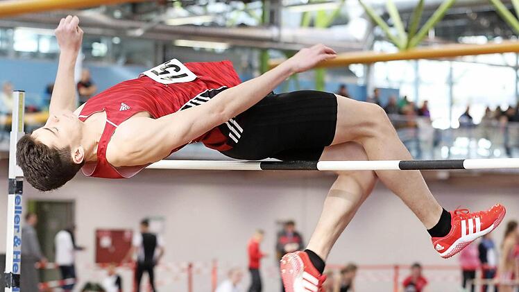 Niklas Wiesener holte im U20-Hochsprung Bronze. Foto: Kiefner