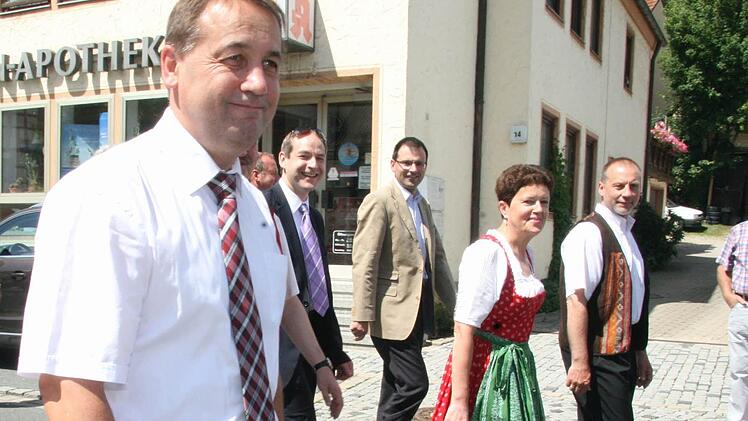 Auch die Prominenz durfte im Festzug nicht fehlen.