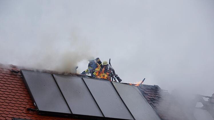 Scheunenbrand in Langendorf. Foto: Arkadius Guzy