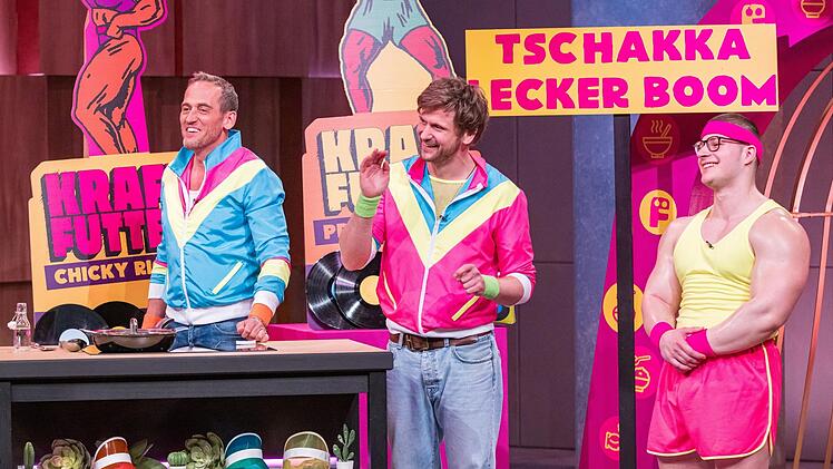 Starker Auftritt, leckeres Produkt - und dann eine herbe Enttäuschung: Star-Schauspieler Steve Windolf (Mitte) hatte sich seine "Kraftfutter"-Präsentation eigentlich ganz anders vorgestellt.