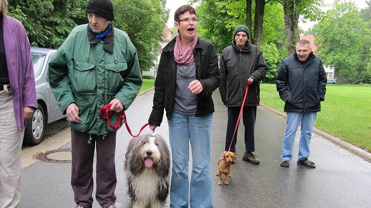 das Regenwetter erlaubte leider nur einen kurzen Spaziergang im Freien