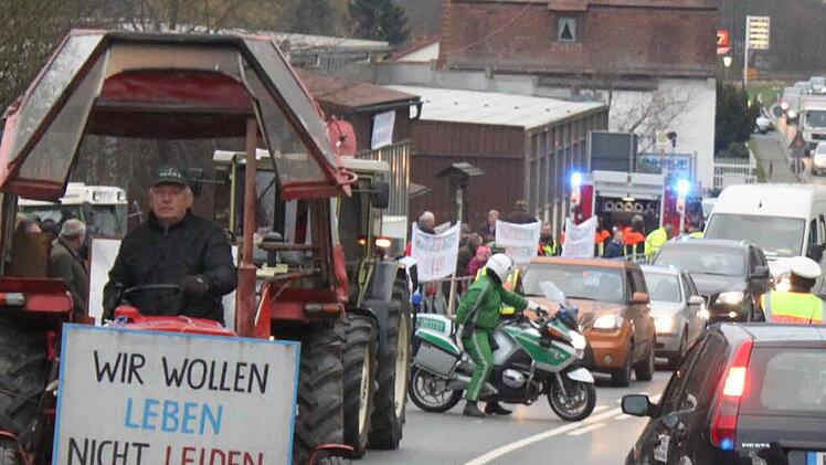 Die Ortsumgehung Kauerndorf steht im Bundesverkehrswegeplan unter "weiterer Bedarf mit Planungsrecht". Trotz der Bürgerproteste in den vergangenen Jahren steht hinter der Finanzierung nach wie vor ein Fragezeichen. Foto: Archiv/Jürgen Gärtner