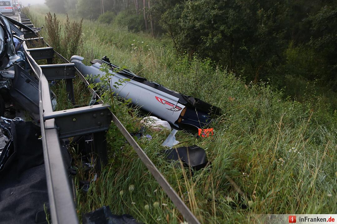 Drei Menschen sterben nach Unfall auf A3 bei Altdorf