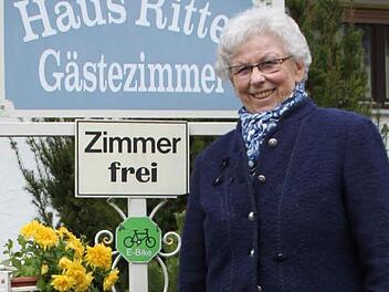 Helma Ritter gehört zu den letzten Gastgebern, die noch regelmäßig am Treffen mit der Tourist-Info und der Staatlichen Kurverwaltung teilgenommen hatten. Foto: Ulrike Müller