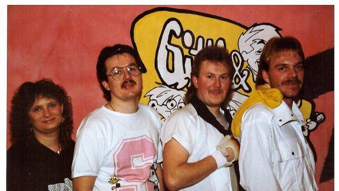 "Gitti & The Peanuts" mit (von links) Brigitte (Gesang und Gitarre) und Frank Herold (Keyboard, Bass und Gesang), sowie Bernhard Röhling (Schlagzeug) aus Hirschaid und Roland Kunzmann (Gitarre, Trompete und Gesang) aus Hirschaid. Foto: privat.