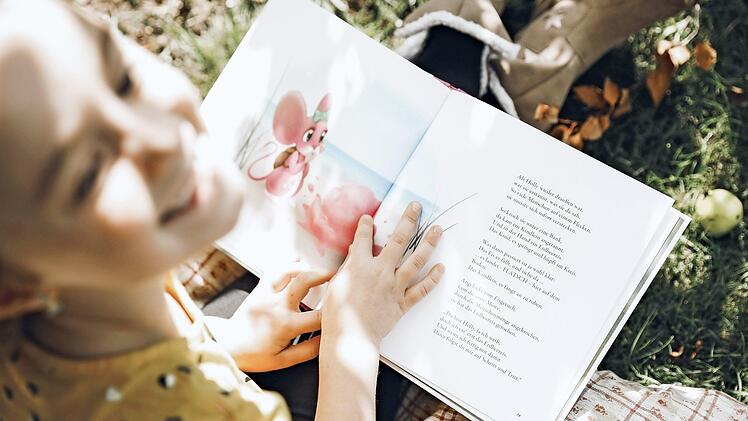 Die Lieblingsseite von Isla aus dem Buch "Wo das Meer die Erde küsst", das ihr Papa für sie geschrieben hat. Fotos: privat