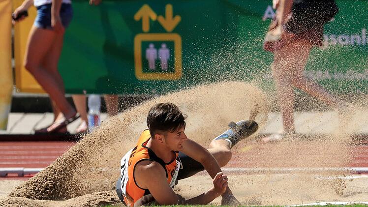 15,04 Meter reichen nur für Platz vier: Dimitri Antonov. Foto: Theo Kiefner