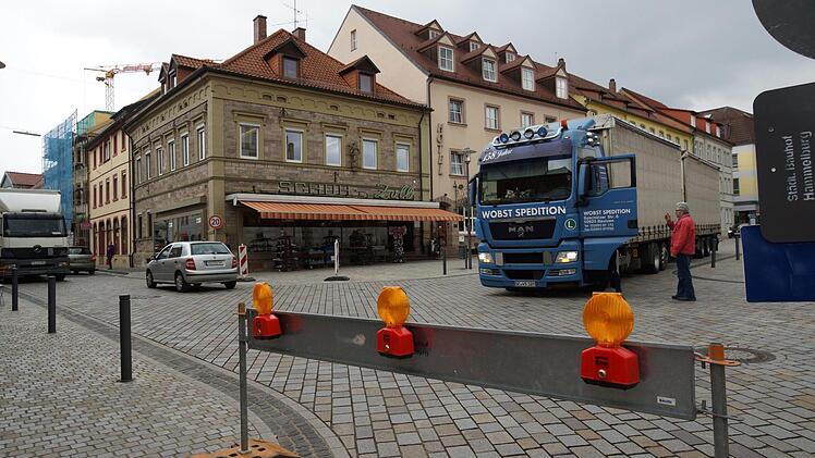 Einheimische müssen Ortsunkundigen häufig den Weg weisen.Foto: Arkadius Guzy