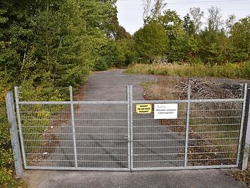 Derzeit noch verschlossen: Das ehemalige Munitionsdepot im Hauptsmoorwald. Hier sollen künftig großflächige Gewerbe angesiedelt werden.  Ronald Rinklef