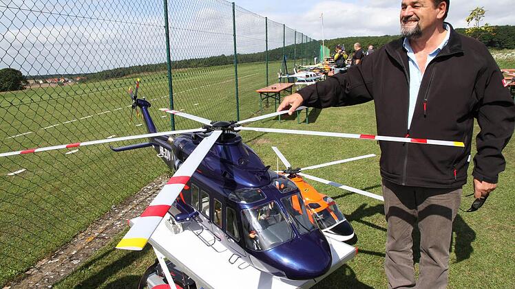 Der Helikopter von Reiner Hänschen aus Rothenburg hat fünf Rotorblätter. Fotos: Mathias Erlwein