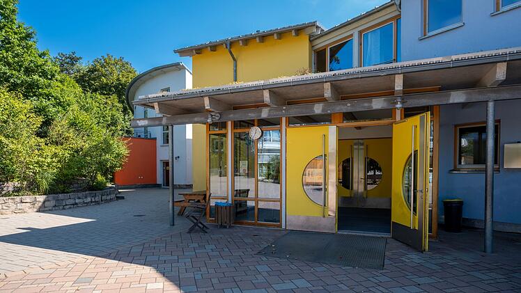 Lauf: Schule setzt Präsenzunterricht aus - zwei Drittel der Pädagogen krank