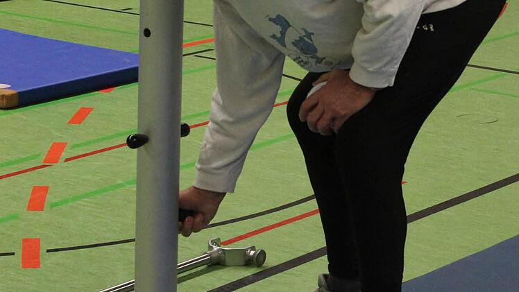 Legt bei den Geräten noch Hand an: Erich Seifert. Foto: Gerd Ludwig