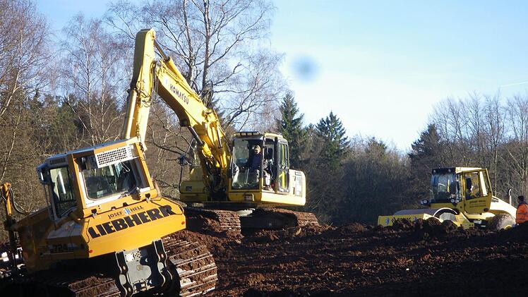 Vor einem Jahr wurde mit dem Bau des Zeltplatzes zwar schon einmal begonnen, nach wenigen Tagen wurden die Arbeiten jedoch wegen Munitionsfunden eingestellt. Foto: Archiv/Ulrike Müller
