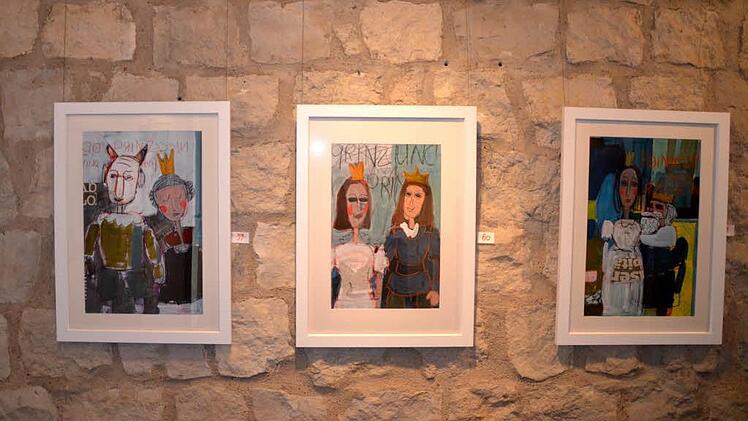 Von gegenständlich bis abstrakt ist fast jede Stilform bei der Ausstellung auf der Giechburg zu finden. Foto: Andrea Spörlein