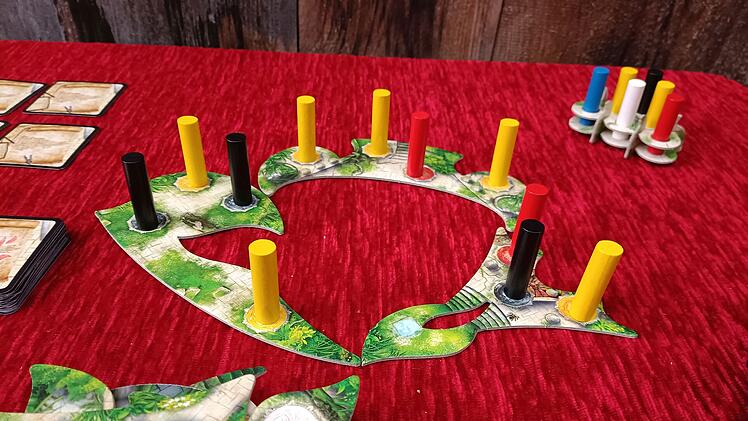 Spiele-Test "Menara" - spannende Stapelspiel für die ganze Familie von Zoch
