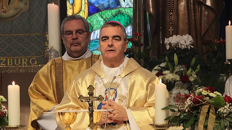 Festgottesdienst in der Begegnungsstätte Heroldsbach.  Josef Hofbauer