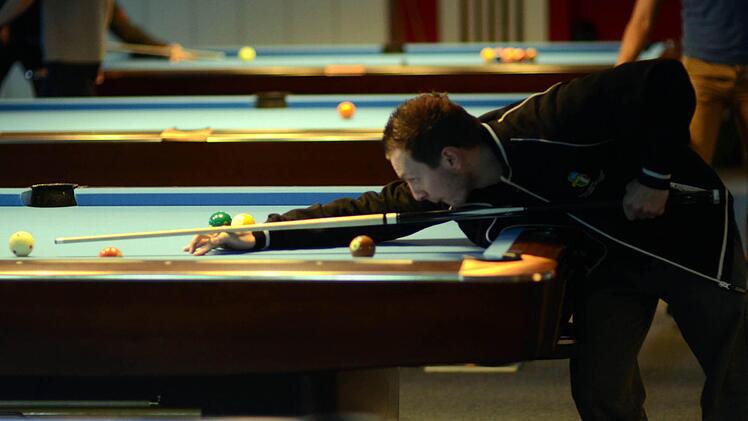 Das Ziel vor Augen: Antonio Benvenuto hatte im Finale mit der Konzentration zu kämpfen, setzte sich nach 1:5-Rückstand aber noch mit 11:9 durch.Fotos: herzopress