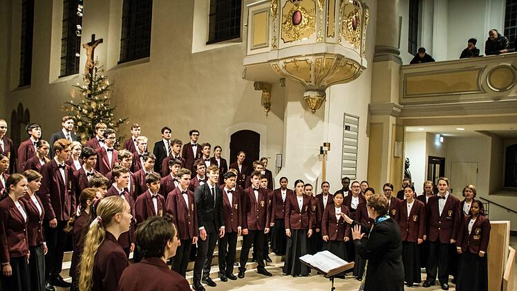 Beeindruckendes Wiederhören: Nach 2011 und 2014 gastierte der St. Peters Chorale aus Brisbane erneut in der Coburg Morizkirche und begeisterte mit seinem Gesang zahlreiche Zuhörer.Foto: Jochen Berger