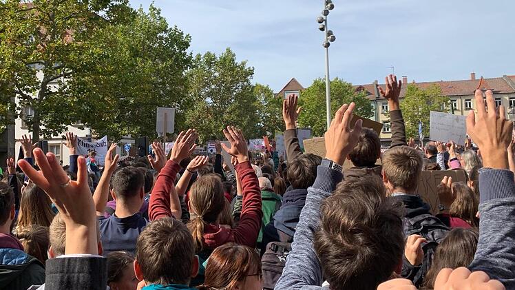 Eindrücke vom Klimastreik in Erlangen     Foto: Isabel Gaschler