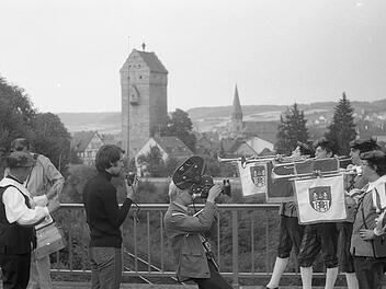 Ein Kamerateam des Bayerischen Rundfunks filmte den Beginn der Feierlichkeiten 1200 Jahre Münnerstadt im Jahr 1970. Daraus wurde ein achtminütiger Beitrag erstellt. Foto: Stadtarchiv Münnerstadt/Fuhrmann