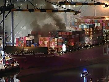 Containerschiffbrand Los Angeles