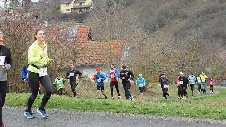 Szenen vom Fuschter Silvesterlauf.ssp