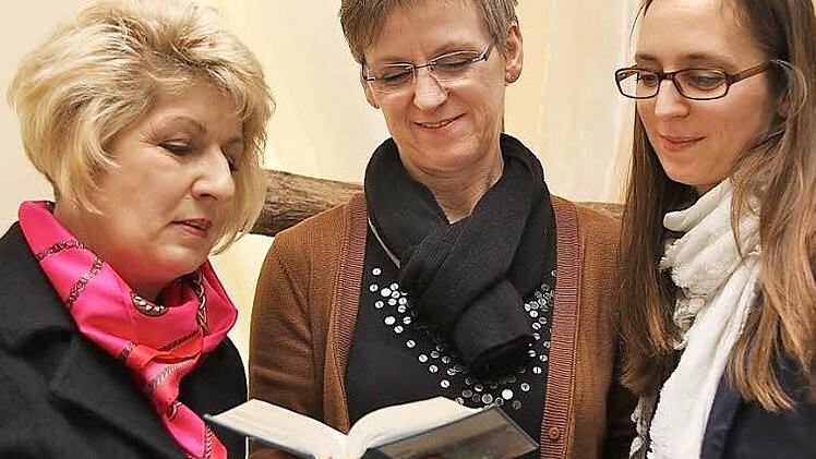 Eva Geisel, Jutta Dünnebier und Paulin Hettiger (von links) leiten die Freie Christengemeinde. Foto: Gerd Schaar