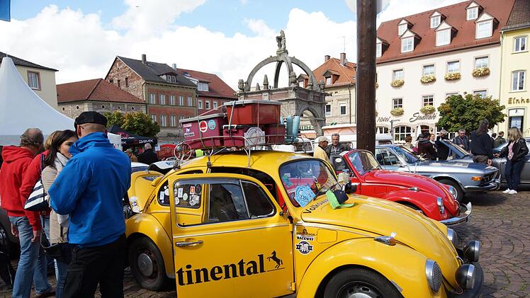 Oldtimer-Treffen Marktplatz HammelburgFoto: Arkadius Guzy
