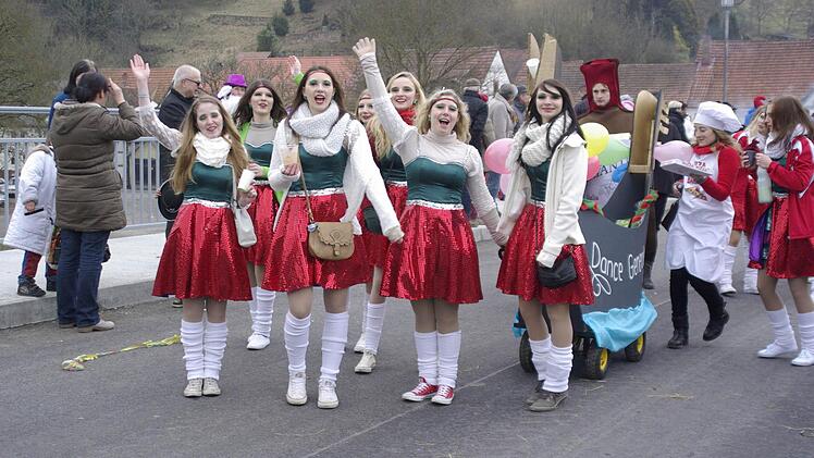 Faschingszug in Aura. Foto: Winfried Ehling