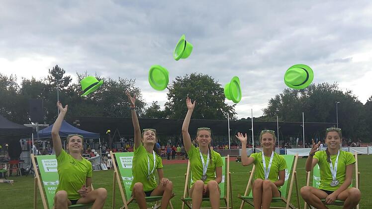 Die U16-Schülerinnen des TV/DJK Hammelburg waren auch bei den Bayerischen Einzelmeisterschaften sehr erfolgreich. Unser Bild zeigt von links Hanna Schmitt, Anna Lukaschewitsch, Elisa Eich, Lena Weigand und Lilian Heid. Foto: Heiko Schmitt