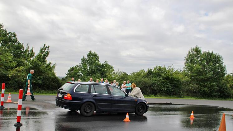 Was passiert beim Aufprall Foto: Werner Vogel