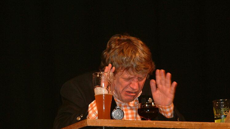 Erwin Pelzigs Kumpel, der  "süffelnde Protestant Dr. Göbel "Hans Franz